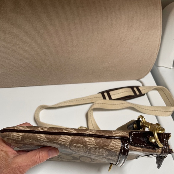 Coach Crossbody Brown/Beige Signature Coated Canvas Purse. Authentic I.D. # - Picture 14 of 16